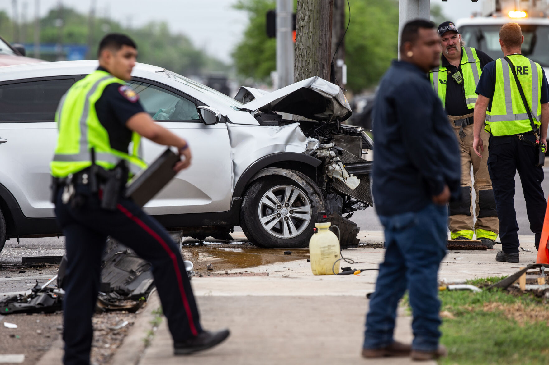 2-vehicle crash